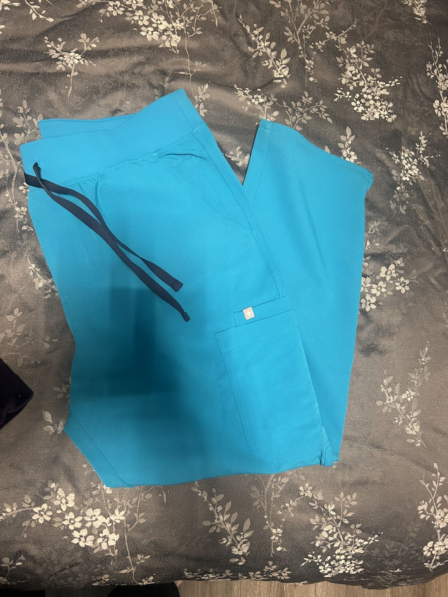 FIGS High Waisted yola scrub Bottoms 