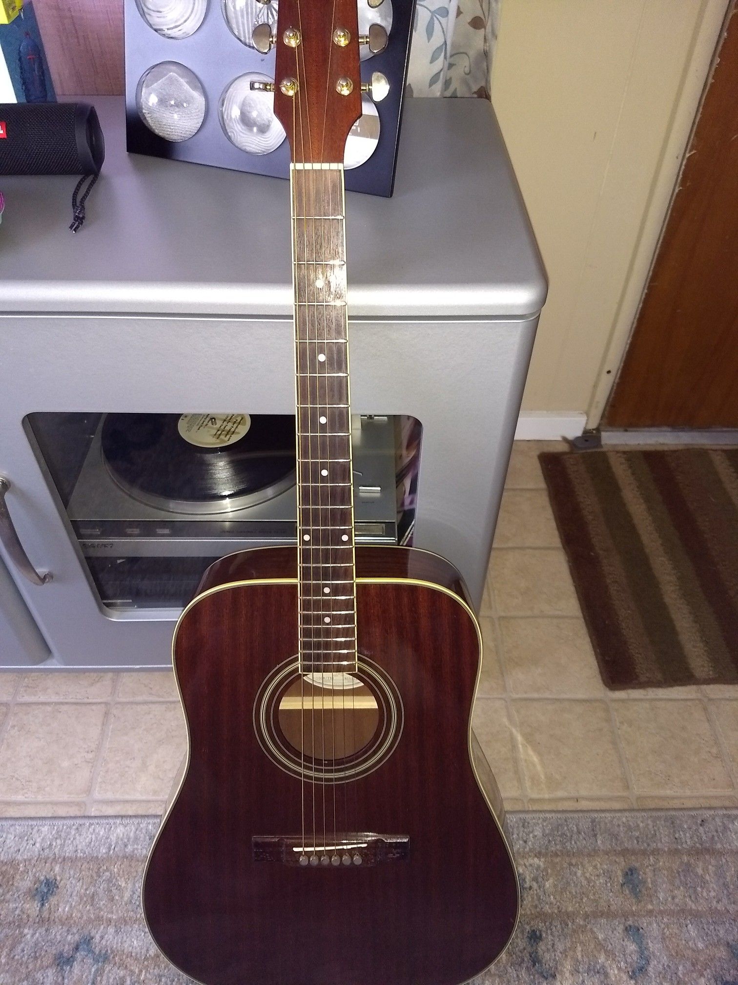 Washburn D100M TBR acoustic guitar for Sale in Mount Vernon WA