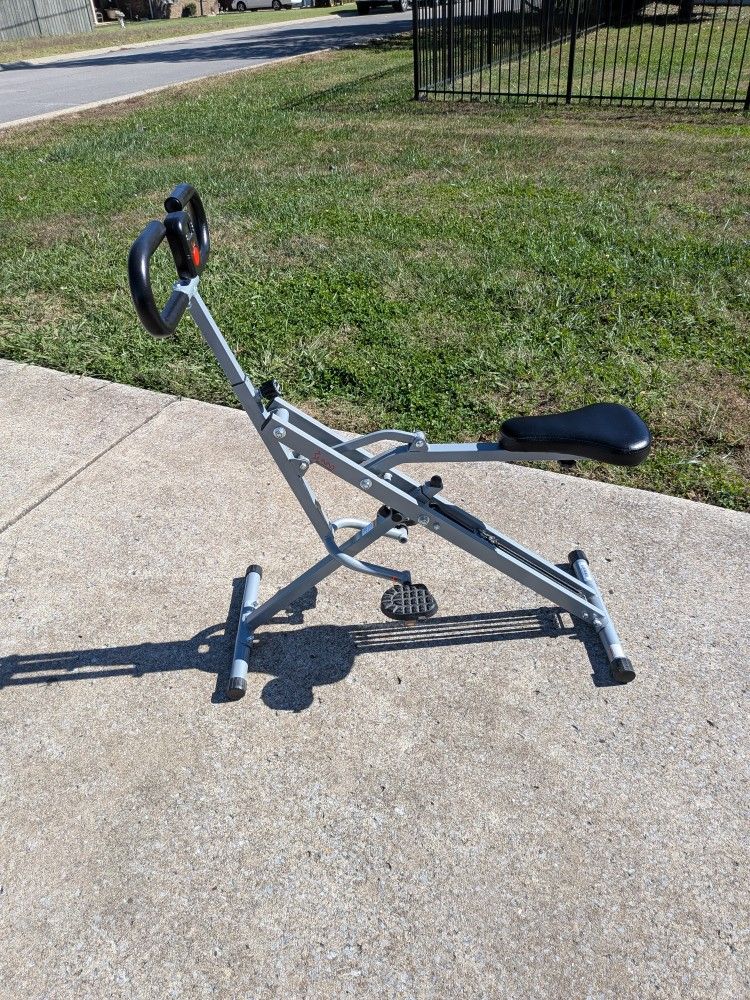 Sunny Row-N-Ride Squat Trainer – Like New!