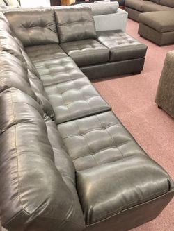 ❄️Winter Furniture Sale❄️ 🇺🇸Brand New Faux Gray Leather Sectional!🇺🇸$50 Down Takes It Home Today!