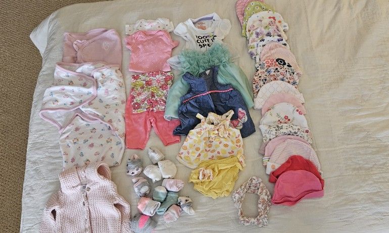Girl's Newborn Clothes
