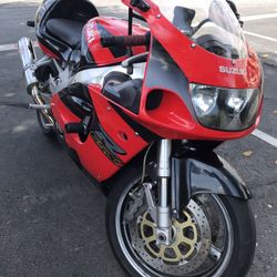 1999 Suzuki GSXR-750-SRAD