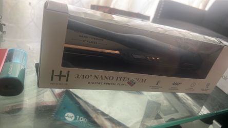 H&H Digital Flat Iron
