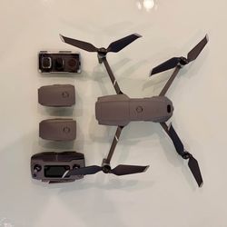 DJI Mavic 2 Pro - Drone Quadcopter UAV with Hasselblad Camera