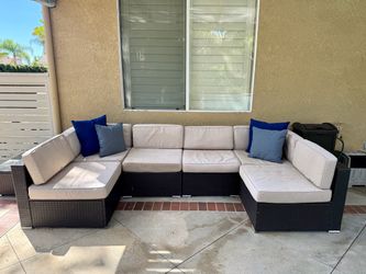 Outdoor Wicker Sectional Sofa with Beige Cushions