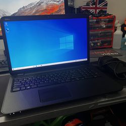 Laptop Computer Dell Works Good 