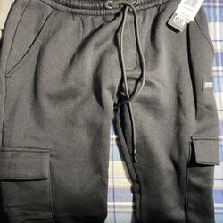 M essential black sweatpants 