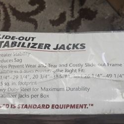 Husky Liners (81080) 21" - 37" Slide-Out Adjustable Stabilizer - Pair