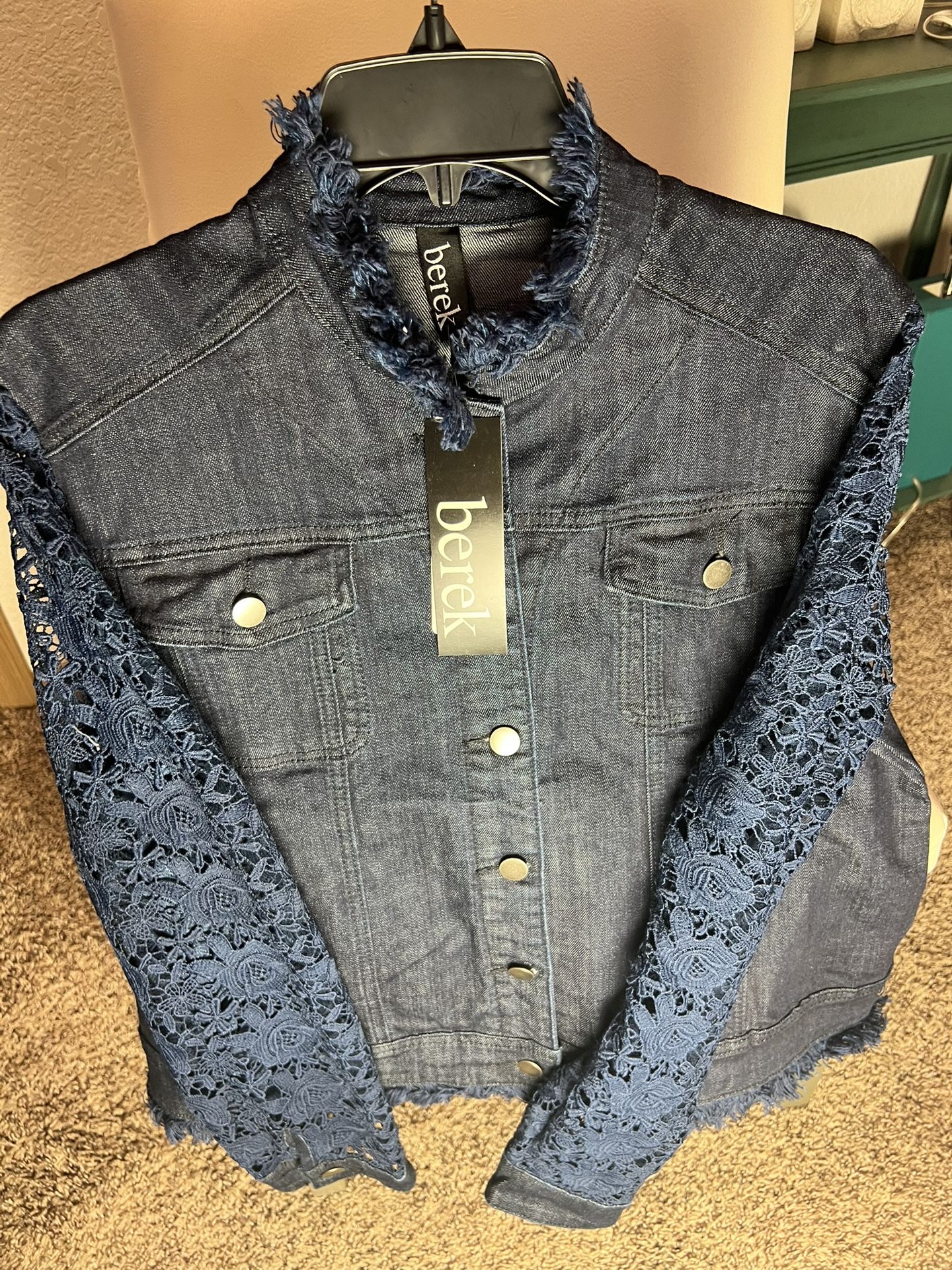 Berek Women's Denim Jean Jacket- XL-New
