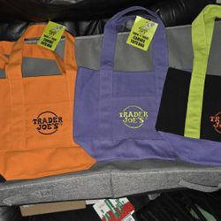 Trader Joes Halloween themed canvass bags (4)
