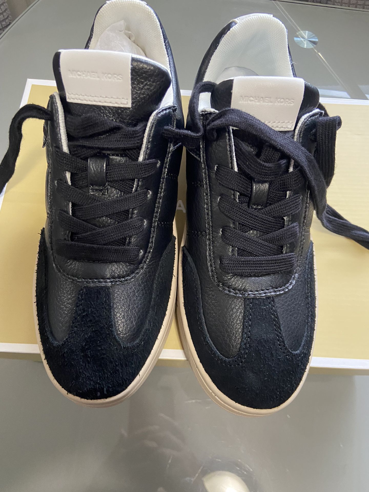 Michael Kors Size 6 1/2