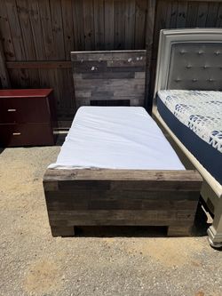 Twin bed