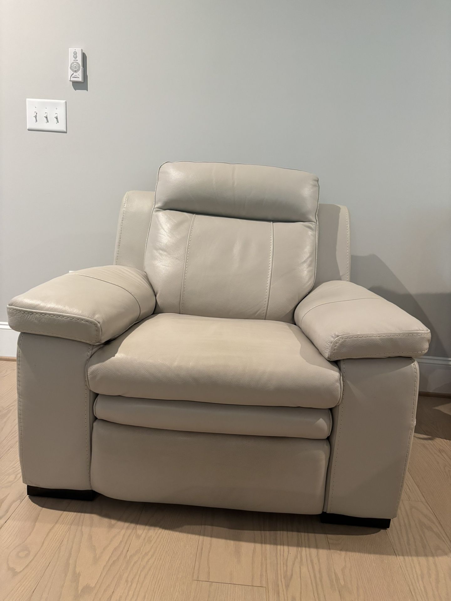 Club Chair (Reclining) Leather - Dove Grey