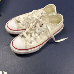Size 1 Converse 