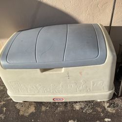 Kids Little Tykes Toy Box