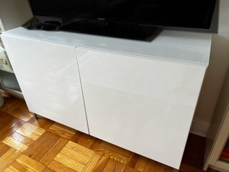 Mint condition cabinet