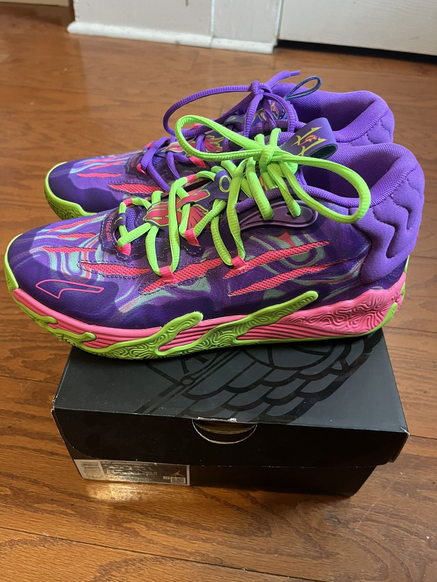 Basketball Shoes LaMelo