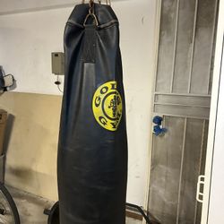 100lb Boxing Bag With Hook 