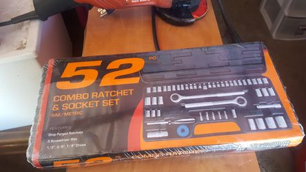 52 piece Ratchet & Socket Set