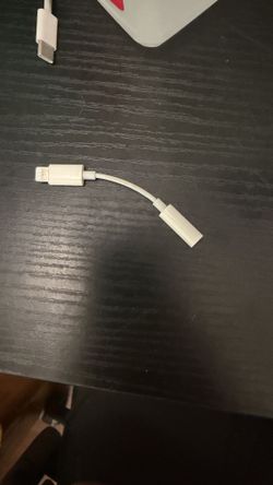 Lighting to 3.5mm adapter