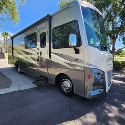 2020 Winnebago Vista 29VE