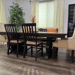 Dining Table Set