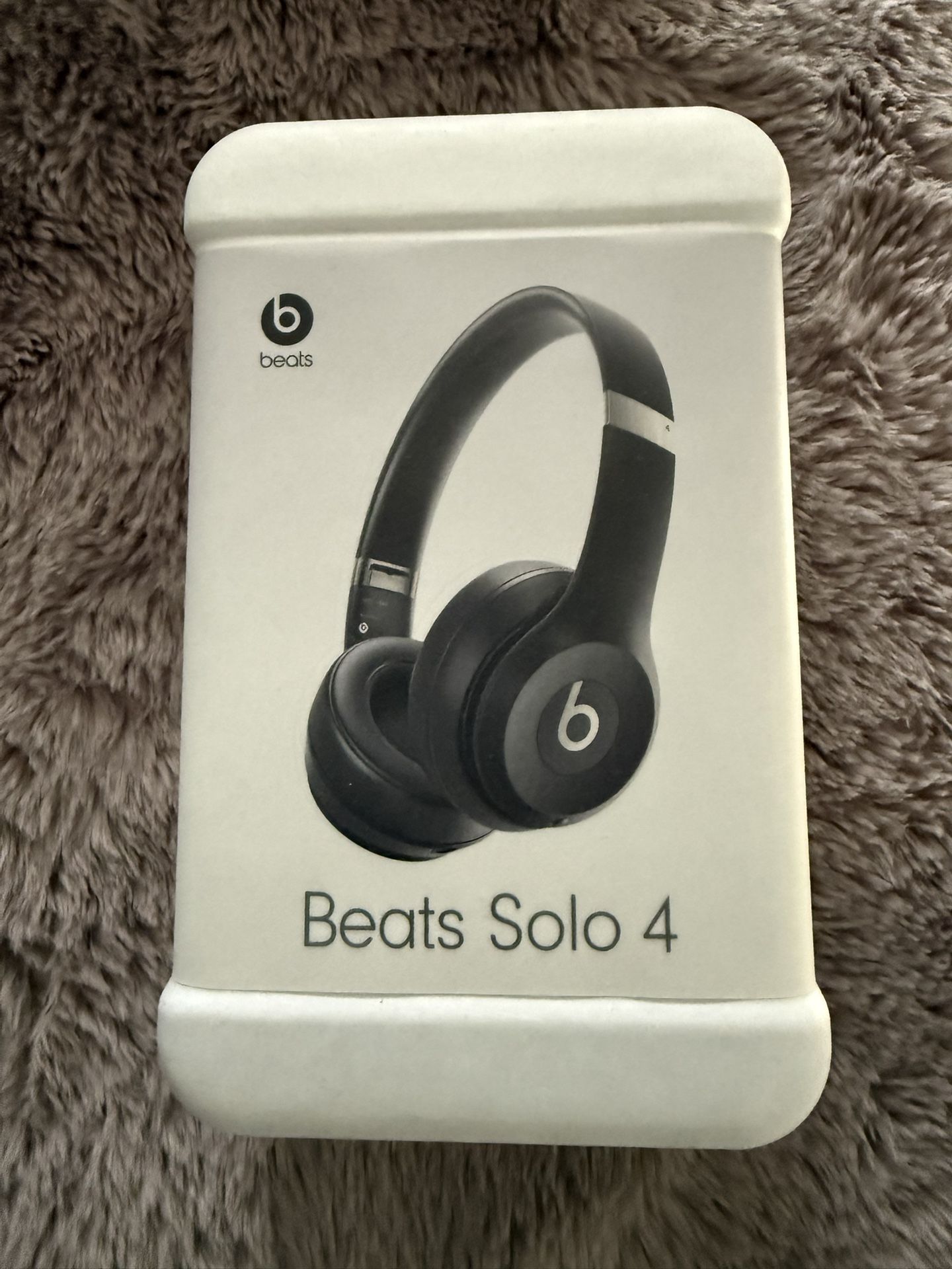 Beats Solo 4