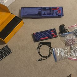 Custom Keybards and Extras Lot