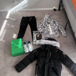 Bape Hoodies Moose Knuckles Bottega Venta Amiri Jeans 