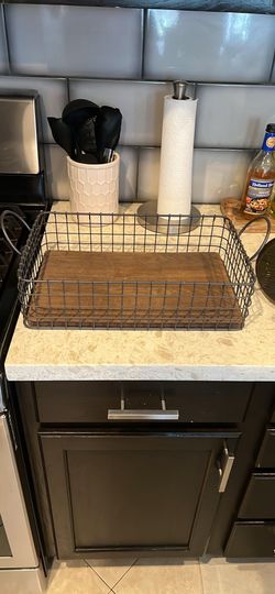 Utensil basket and tray
