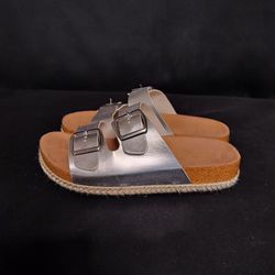 Women's Silver Chinese Laundry Double Buckle Sandal (Size 6.5)