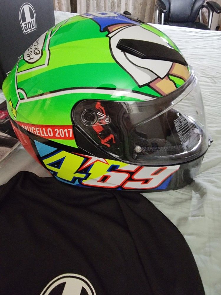 AGV K3 SV ROSSI MUGELLO 2017 HELMET for Sale in Palm Desert, CA