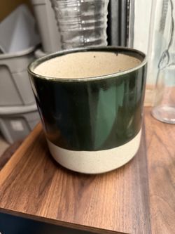 ceramic pot