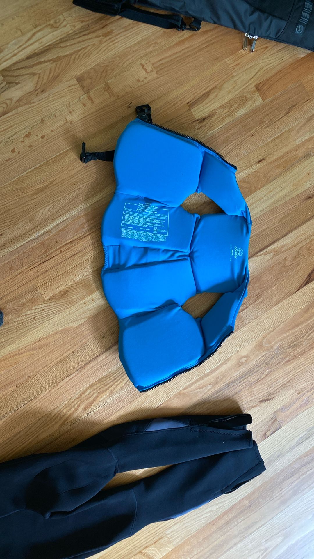 Youth watersports life jacket up to 125 pounds