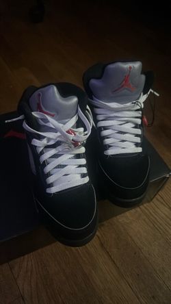 JORDAN RETRO 5