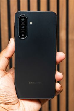 Galaxy a17 5g asking $100