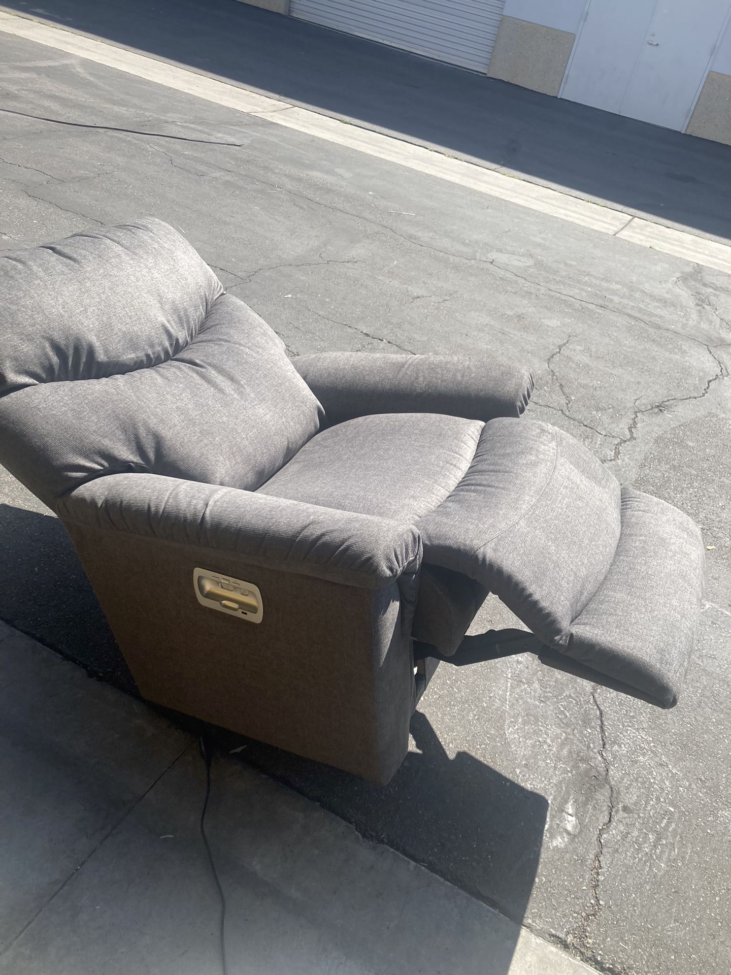Lazy Boy Recliner/Rocker NEW for Sale in Irwindale, CA OfferUp