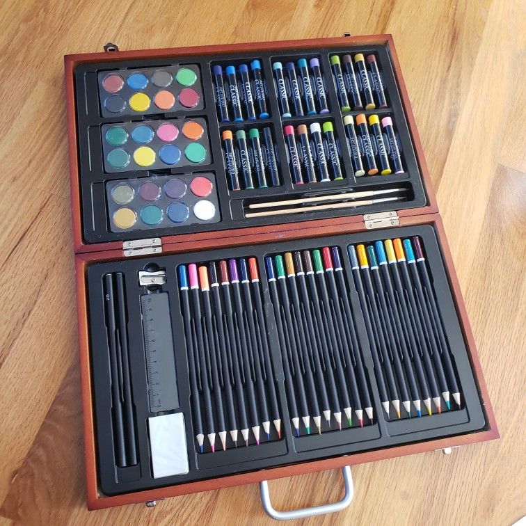 Artist Studio Art Set in Wood Case