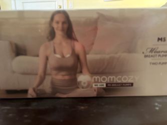 Brand new un open mom cozy breast pump