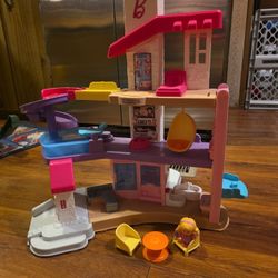 Little People/Barbie DreamHouse Playset
