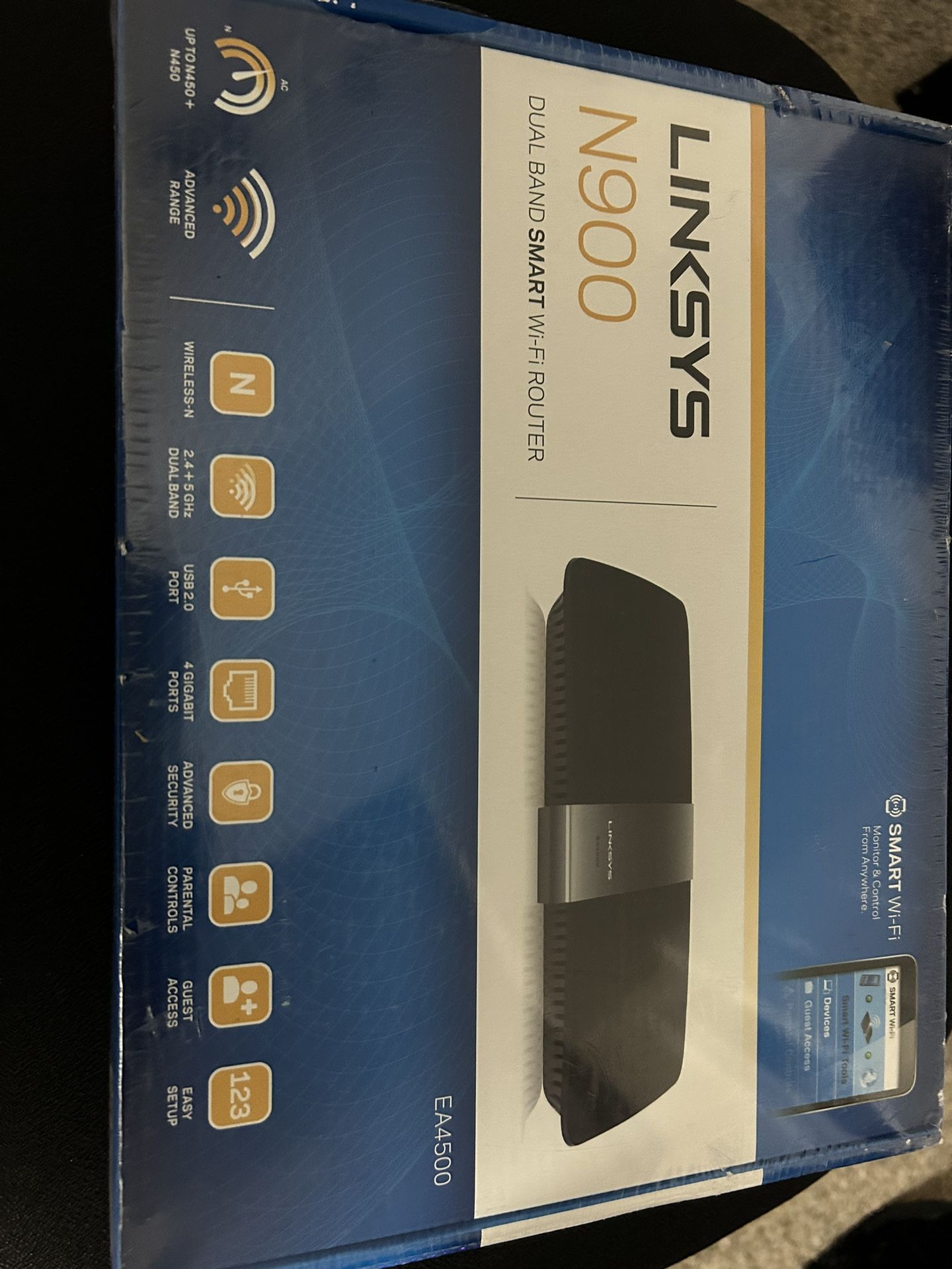 Linksys N900 Wi-Fi router