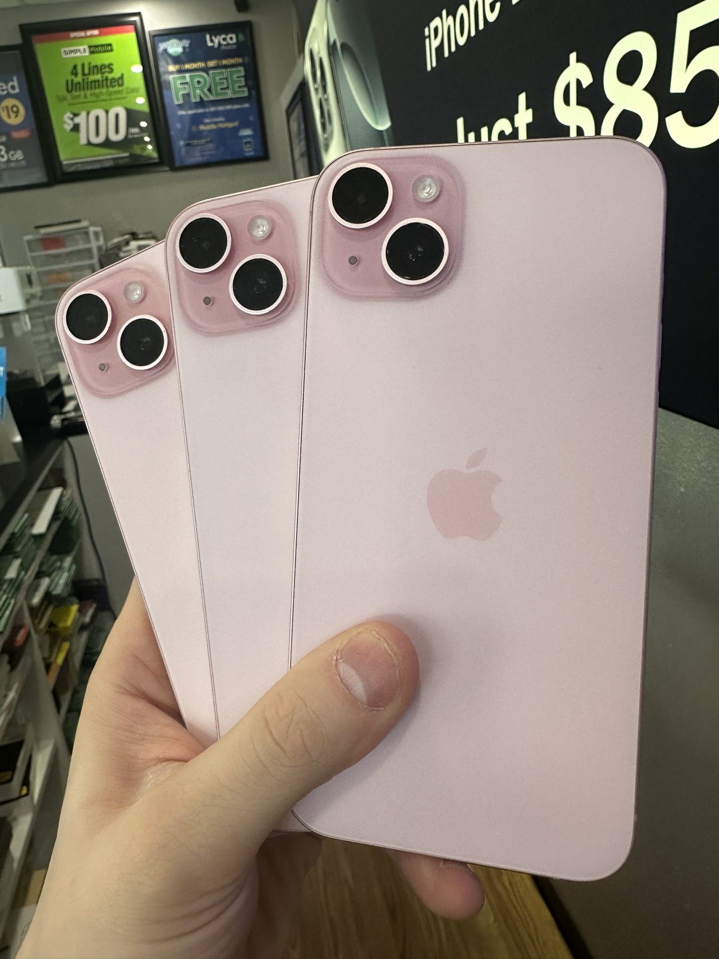 Unlocked iPhone 15+ 128GB Pink