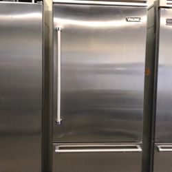 Viking 36”Wide Built In Bottom Freezer 5Series Refrigerator Stainless Steel 