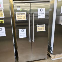 Viking 42 Inch Wide Refrigerator Built In