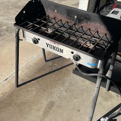 Camp Chef Yukon 2 Burner + Full Griddle 