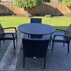 Wrought Iron Patio Table With 4 Chairs 