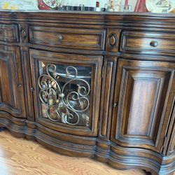 Sideboard