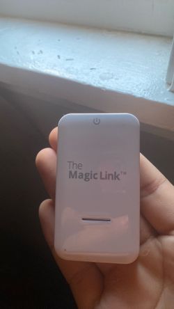 The magic link witeless CarPlay adapter