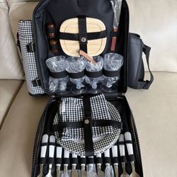 Picnic at Ascot Backpack Picnic Basket For 4