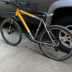 Trek 4300 Mountain Bike(26er With New Derailleur)